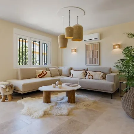 Costabella Townhouse Near The *